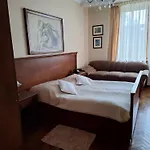 Dom Retro Pivnica Hotel *