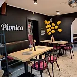 Dom Retro Pivnica Hotel *