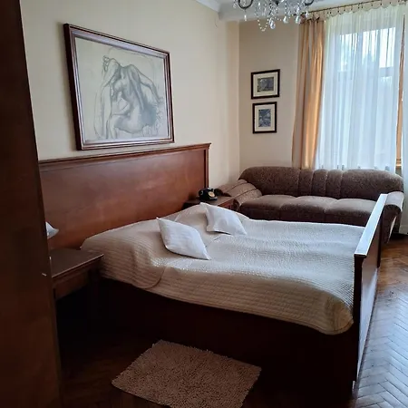 Dom Retro Pivnica Hotel *
