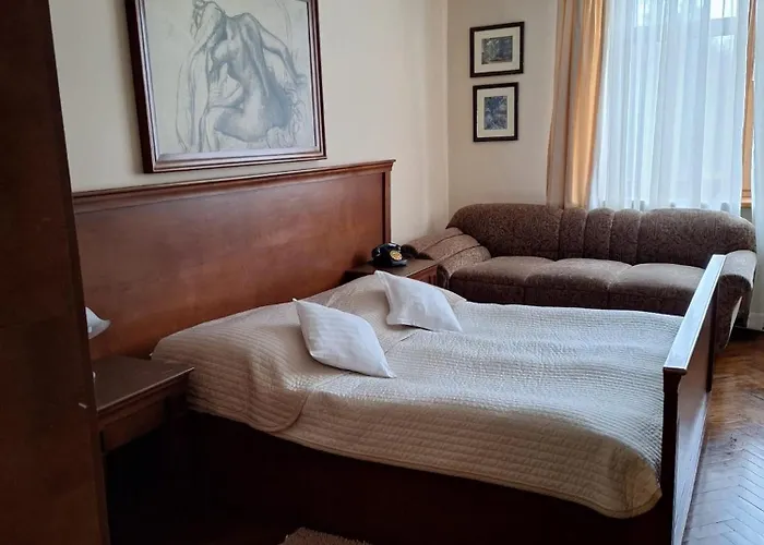 Dom Retro Pivnica מלון *