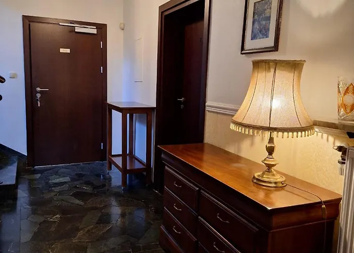 מלון Dom Retro Pivnica